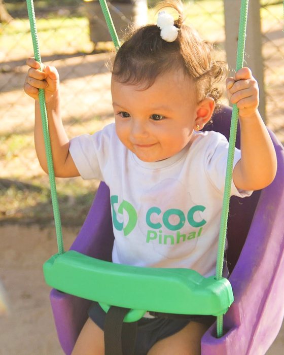Criança da Educação Infantil do COC Pinhal em atividade